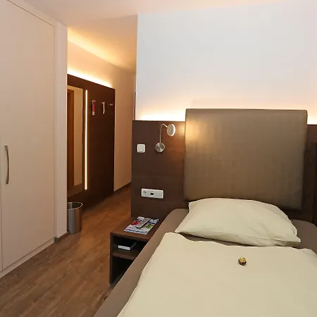 Der Kaiserhof Ried 4*