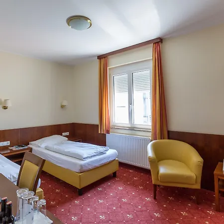 Hotel Der Kaiserhof Ried 4*