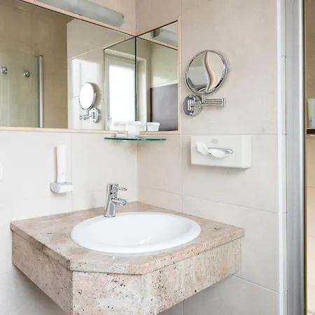 Hotel Der Kaiserhof Ried 4*