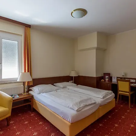 Der Kaiserhof Ried 4* Ried im Innkreis