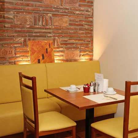 Hotel Der Kaiserhof Ried 4*